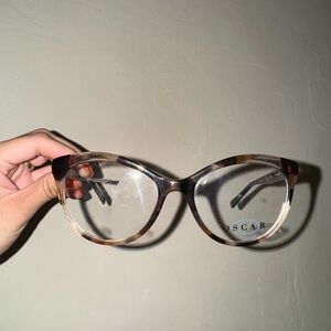 Oscar de la Renta glasses